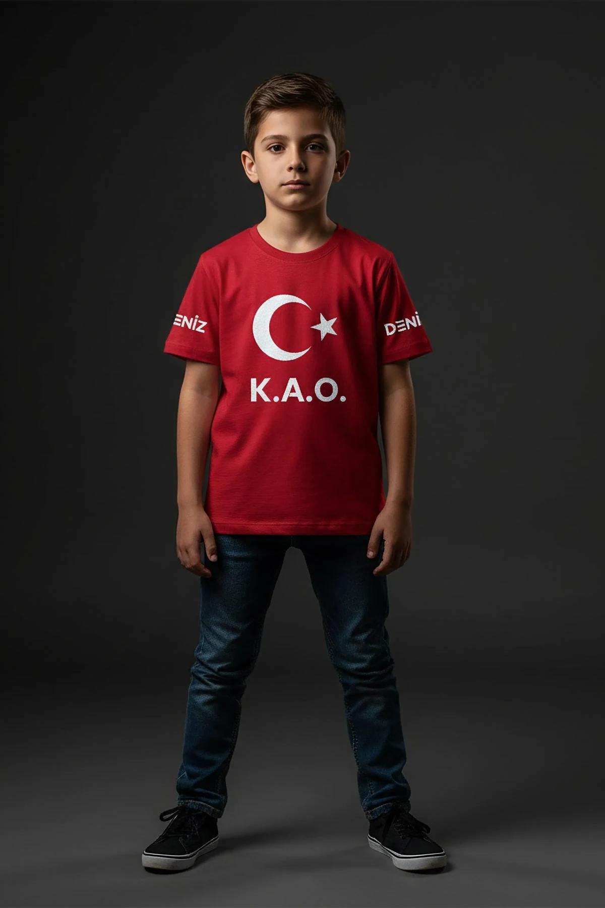Red Turkish flag tee with white crescent moon and star