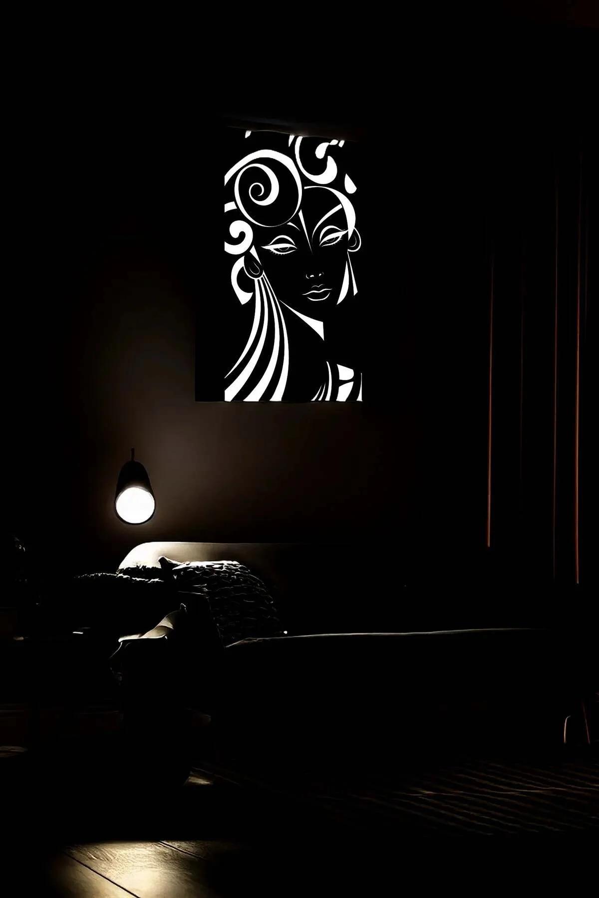 Reflective Modern Wall Art Canvas - Stylized Female Figure