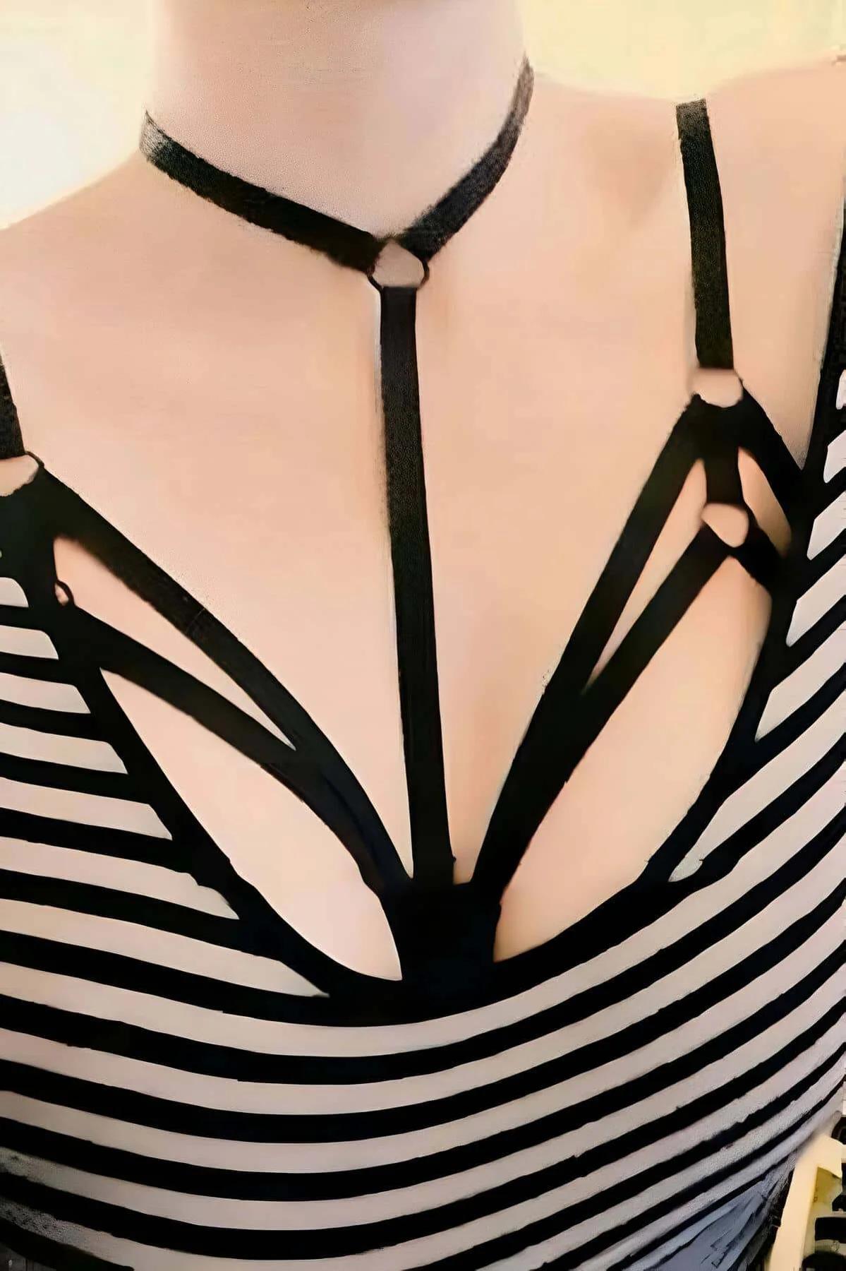 Adjustable Chest Harness Strap Body Accessory Choker Design
