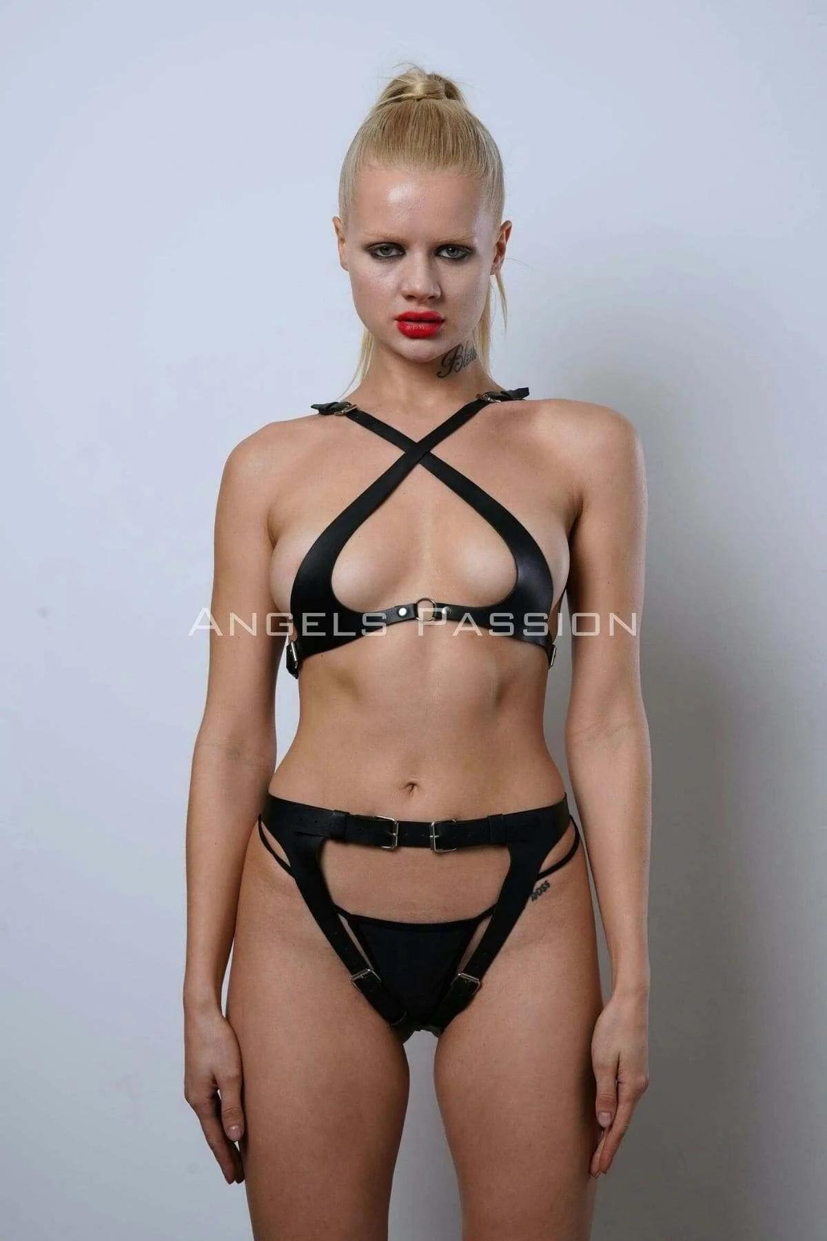 Women's Harness Lingerie Set - Open Cup & Crotch Strappy