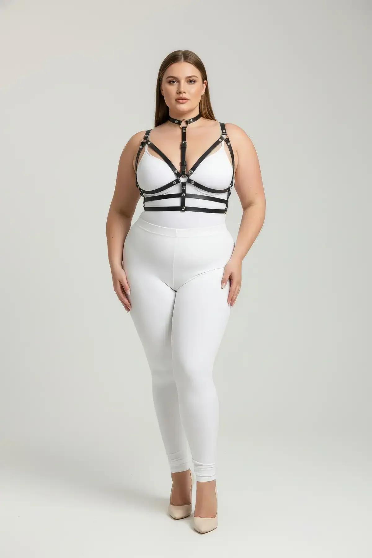 Strappy Choker Harness with O-Ring Detail