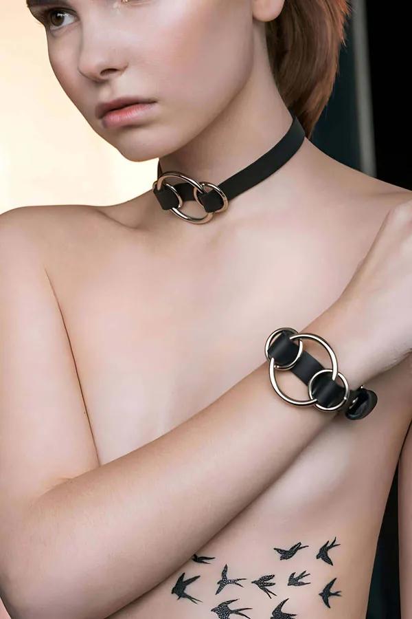 Faux Leather Choker Set with Interlocking Ring Details