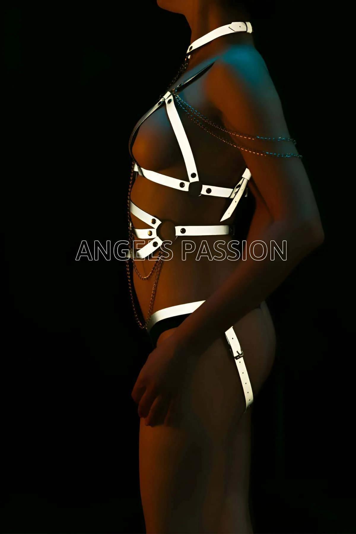 Reflective Body Harness with Adjustable Straps & Chain Detail