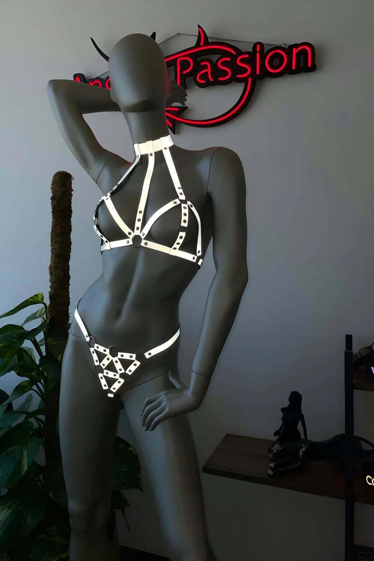 Reflective Body Harness Set for Women – Adjustable Fit