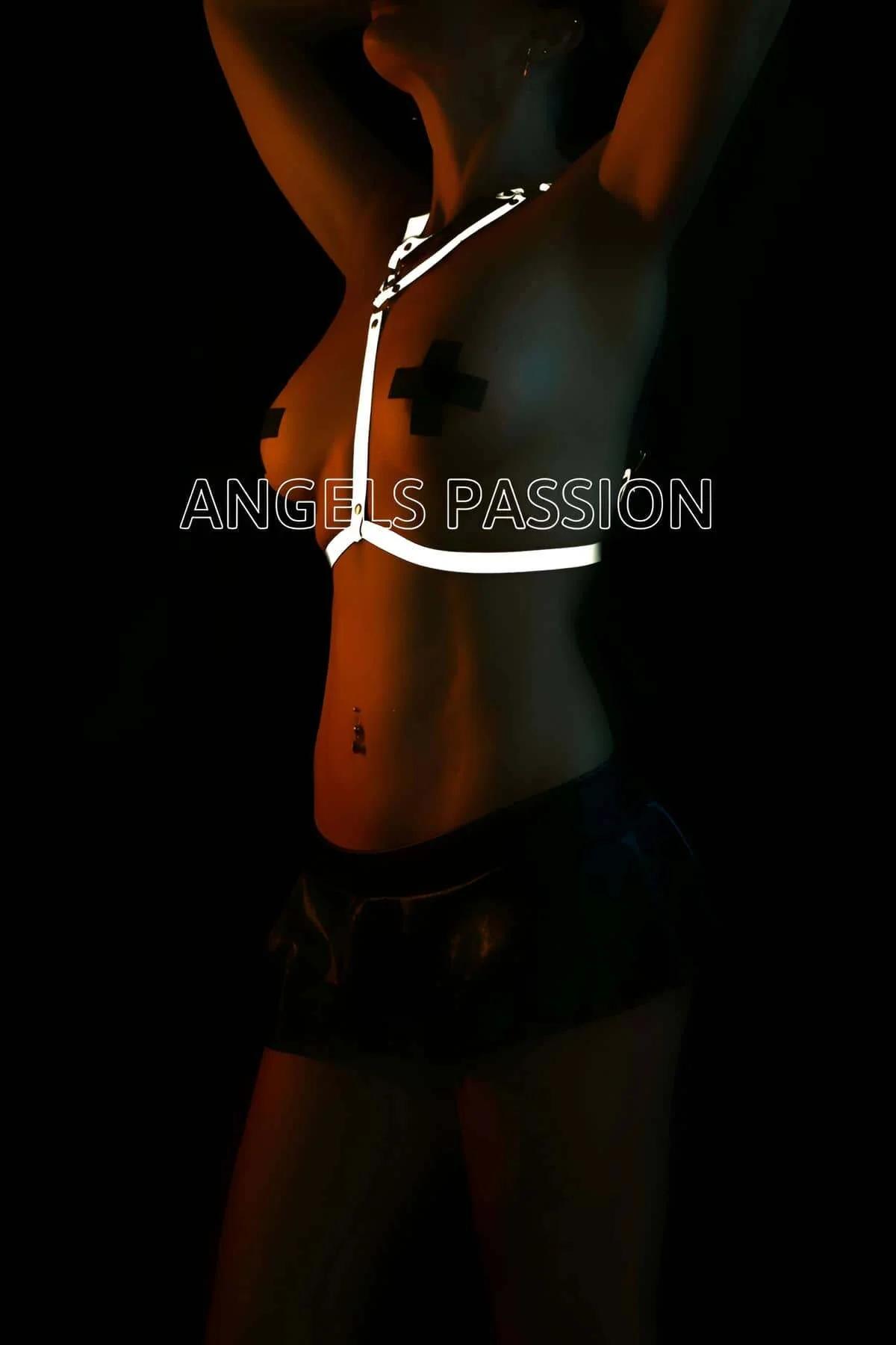 Reflective Harness – Adjustable Unisex Fashion Body Strap