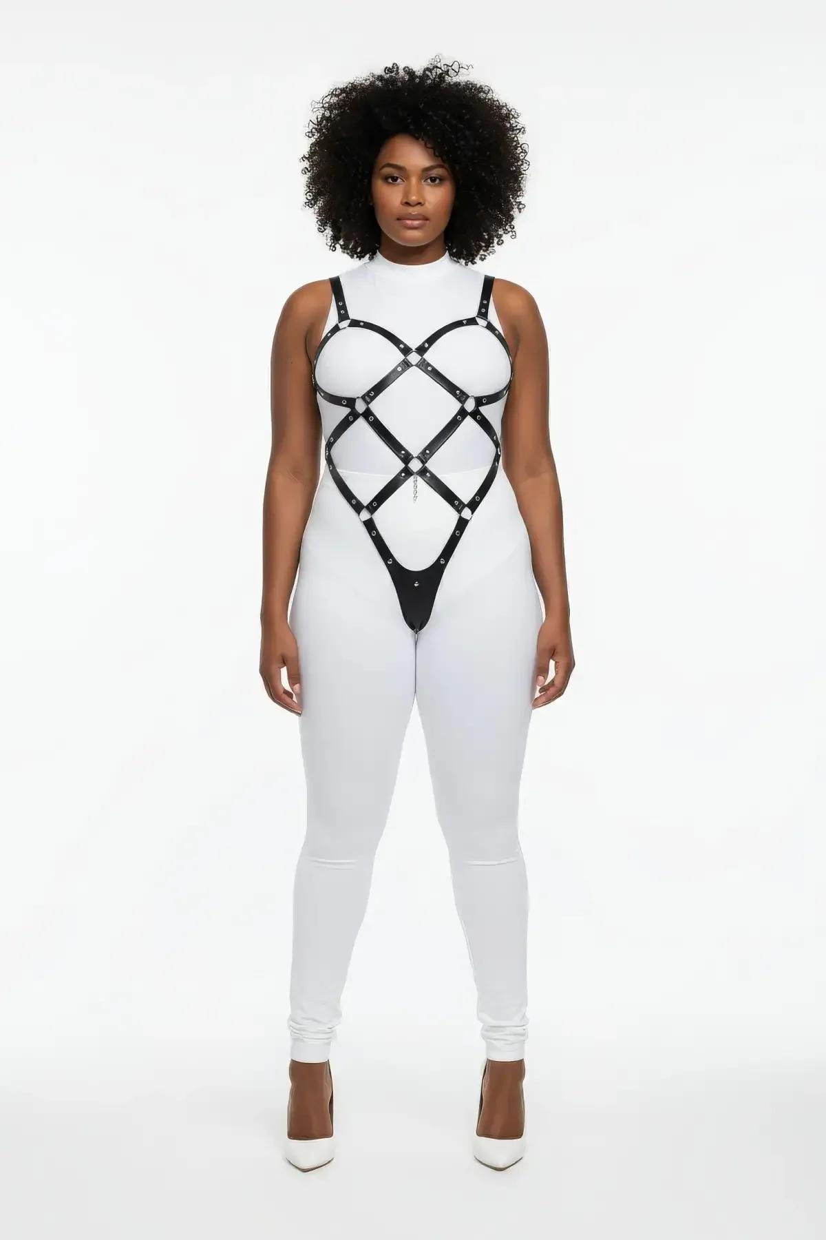 Full Body Harness with Crisscross Straps & Detachable Chain