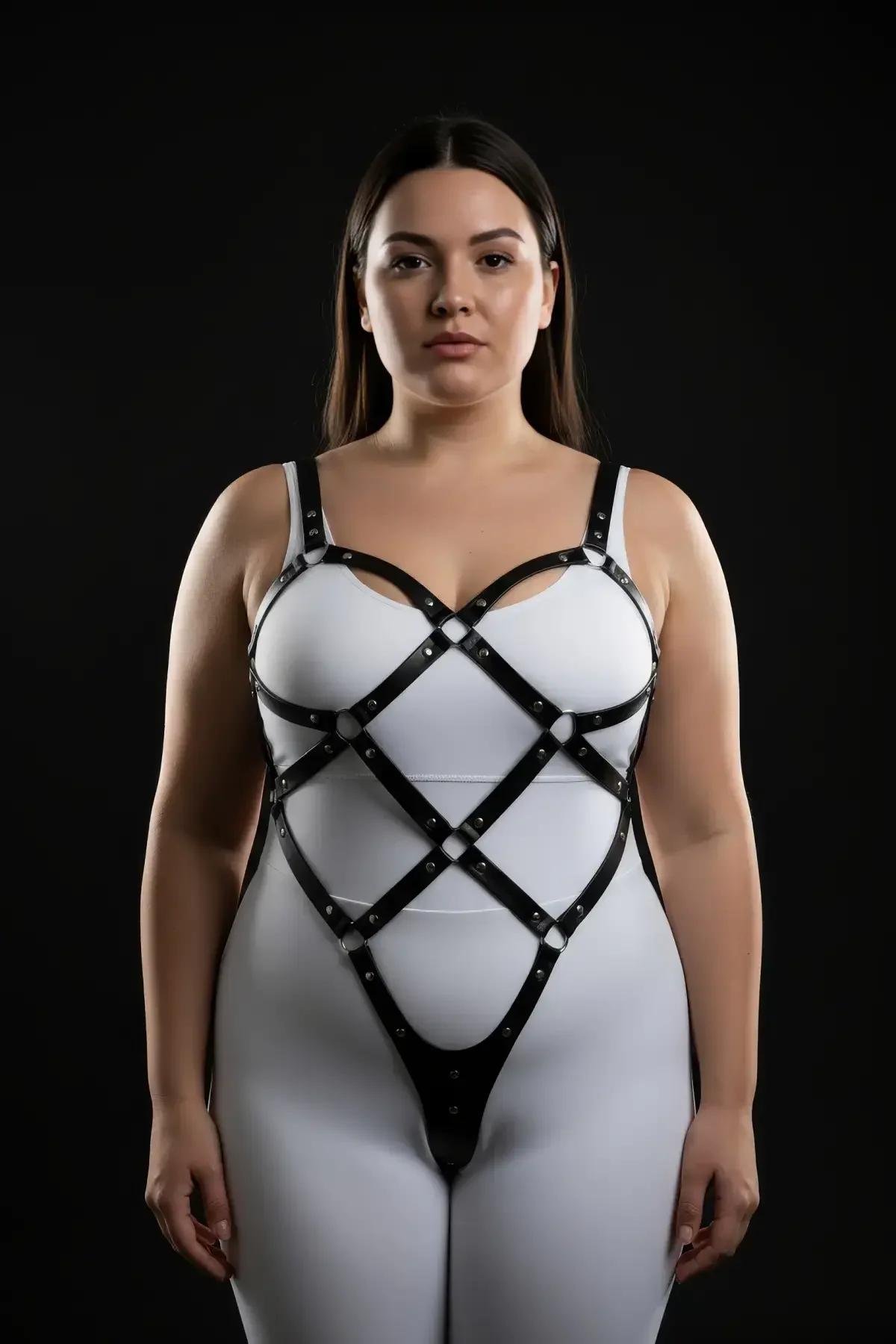 Full Body Harness with Crisscross Straps & Detachable Chain