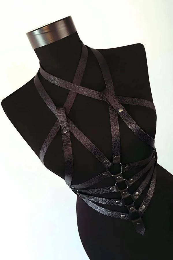 Strappy Harness with O-Ring Detail
