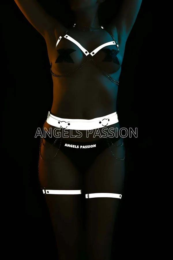 Reflective Full Body Harness with Chain Accents