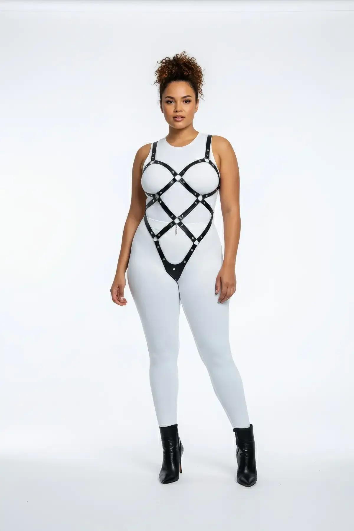 Full Body Harness with Crisscross Straps & Detachable Chain