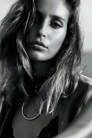 Stylish Choker with Big Ring Detail - APFT400