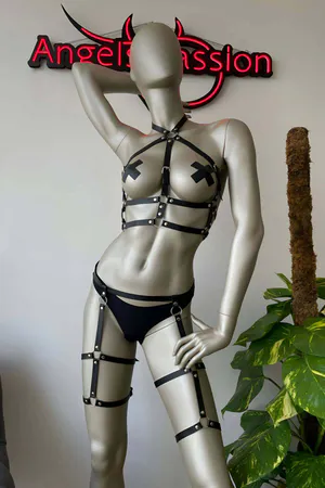 Faux Leather Adjustable Garter Body Harness Set - Black & Red
