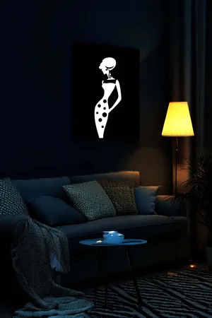 Retro Style Reflective Polka Dot Woman Silhouette Leather Wall Painting